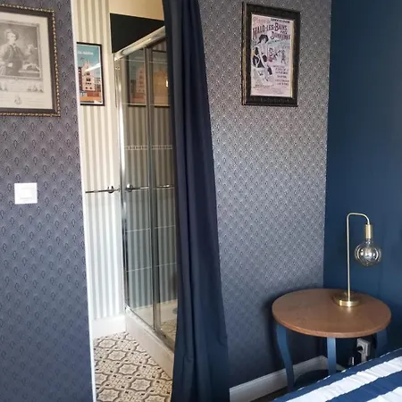منزل للإقامة Avec Salle D'eau Privative *